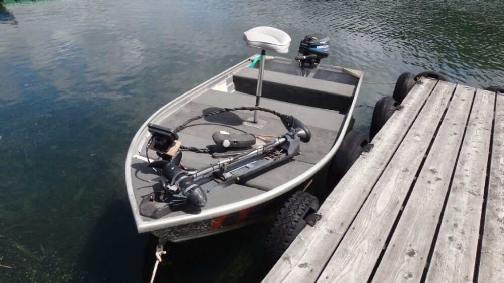 木崎湖のスモールマウス・ラージマウスバス釣りはレンタルボートで