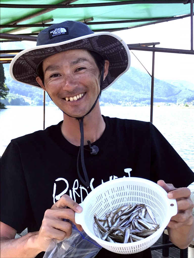 ワカサギ釣りなら白馬にも近い長野県木崎湖へ