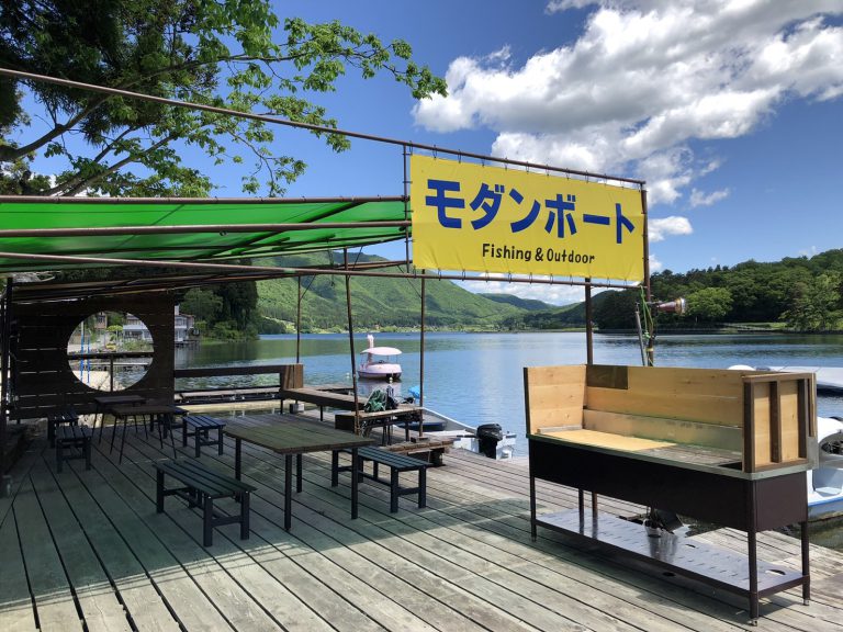 木崎湖モダンボートワカサギ釣り天ぷらブース