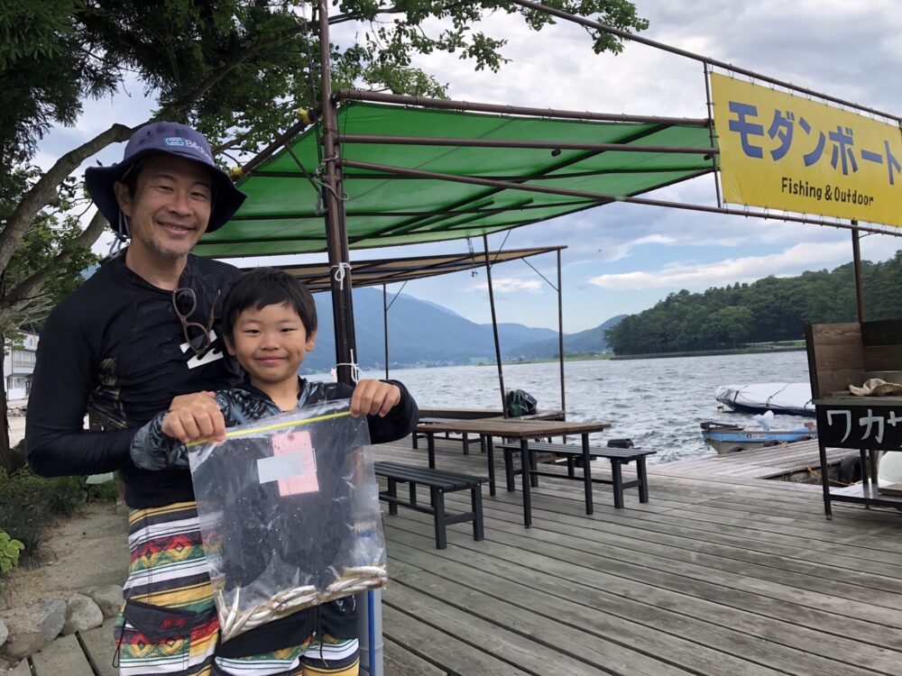 木崎湖で初めてのワカサギ釣り体験のお客様！