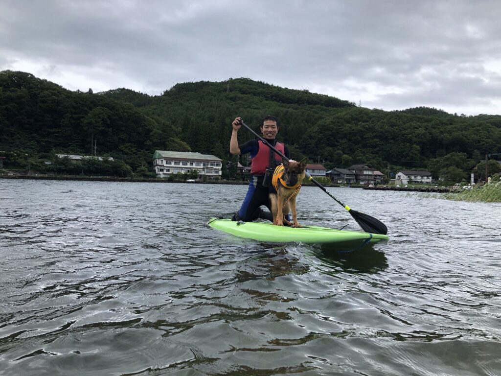 松本、白馬、安曇野、黒部エリアからアクセス良し！木崎湖のサップ愛犬と楽しむプラン今週もご利用いただきました！