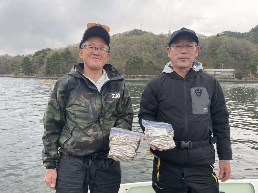 木崎湖ワカサギ釣果情報　5/2