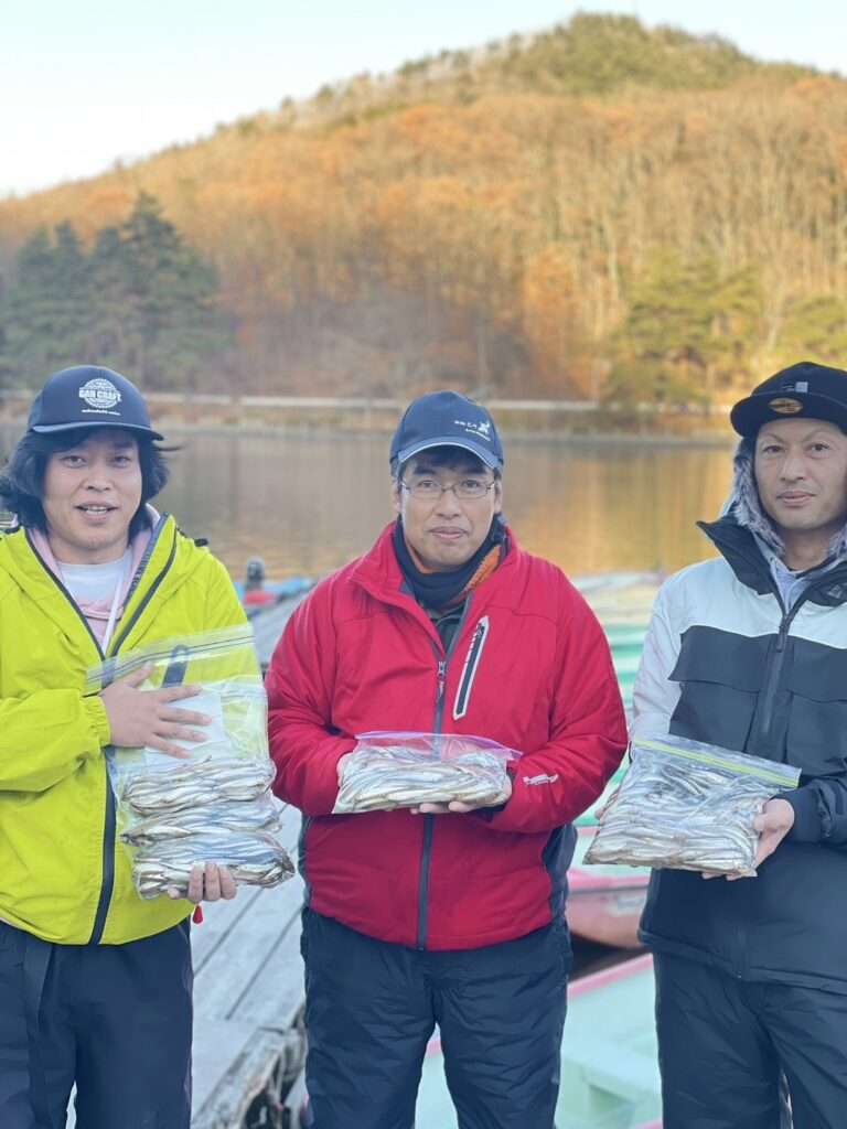 木崎湖ワカサギ釣果情報　11/30